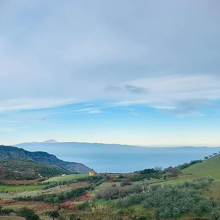 Casa Cueva Hondo