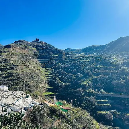 Casa Cueva Hondo